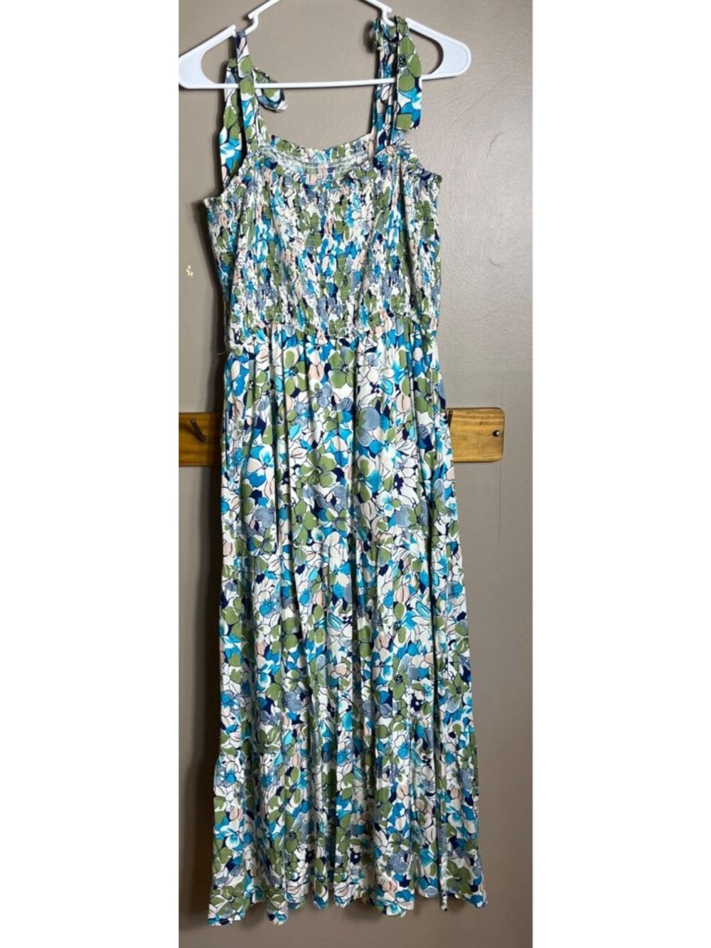 Hayden Dress Maxi Blue Floral Smocked Tiered Boho Pockets Coastal Travel Wom L - Picture 13 of 14